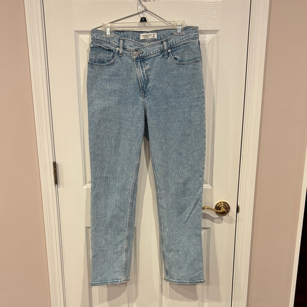 Women’s Abercrombie & fitch jeans